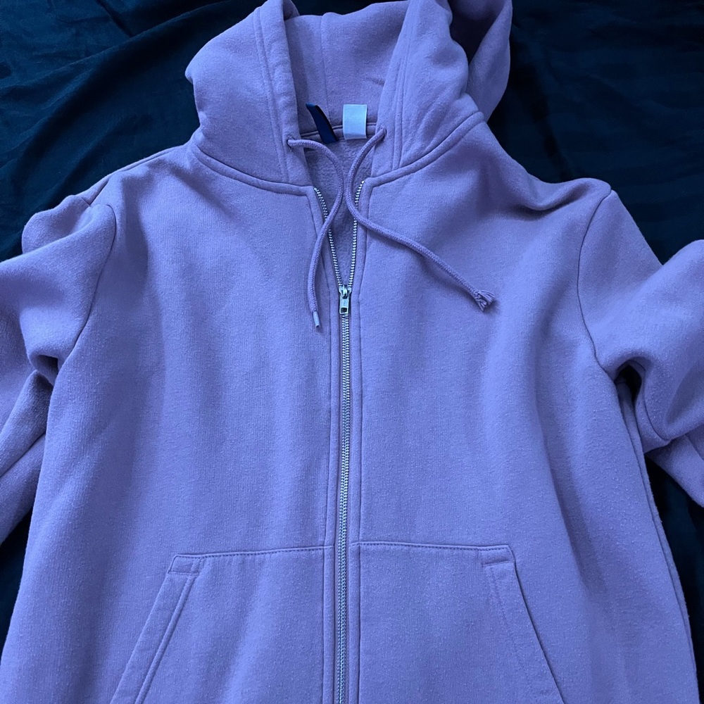 Salmon zip up h&m hoodie.